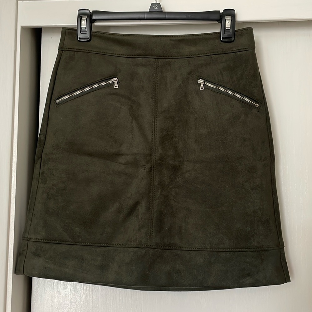Loft mini skirt